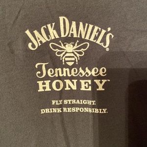 Vintage Jack Daniels women’s large T-shirt in Tennessee honey KEEPER NWOT